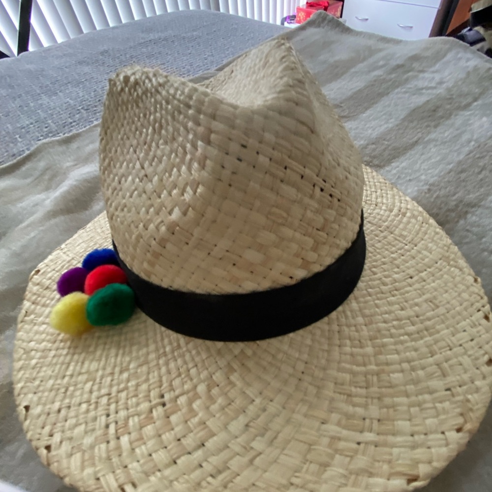 New Raffia hat - Picture 2 of 5